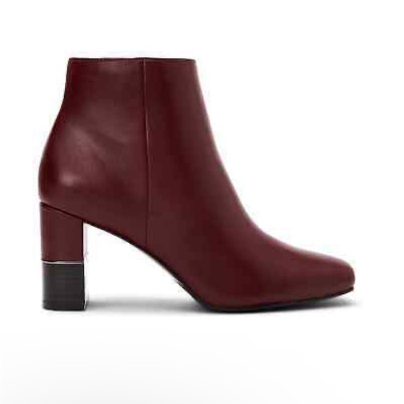 Alfani Walliss Booties in Burgundy, Size 9.5 - Picture 2 of 5